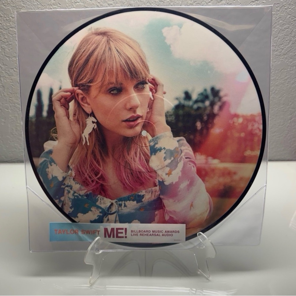 Taylor Swift Vinyl Record - Pink and Blue
